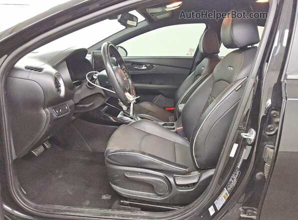 3KPF54AD9PE660947 2023 KIA FORTE Black Vista interior delantera