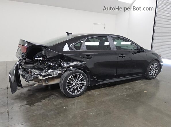 3KPF54AD9PE660947 2023 KIA FORTE Black 