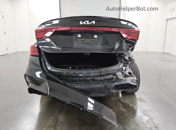 3KPF54AD9PE660947 2023 KIA FORTE Black 