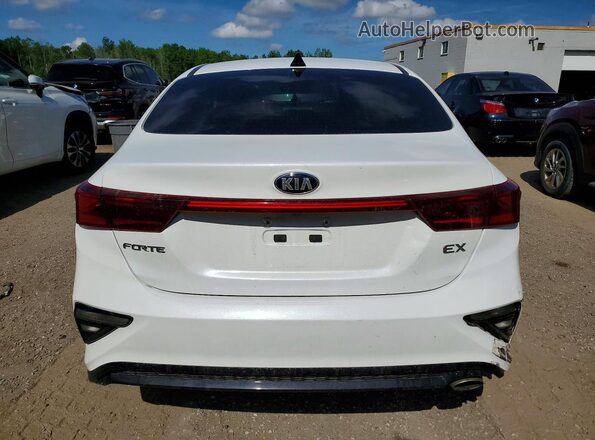 3KPF54ADXME400472 2021 KIA FORTE White Вид ззаду