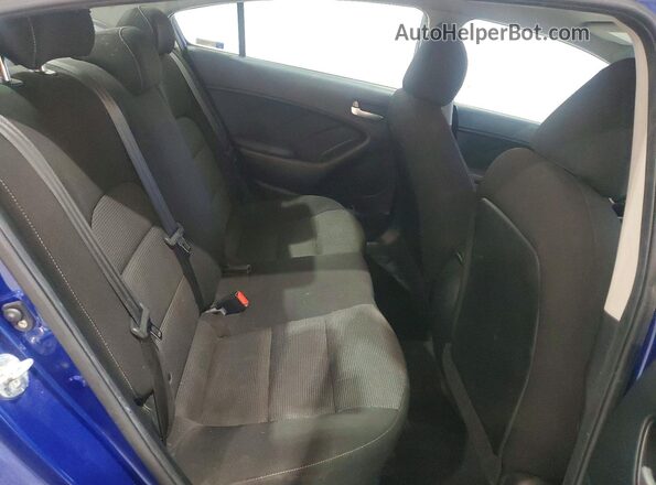3KPFK4A70HE047734 2017 KIA FORTE Blue Հետևի նստատեղերի տեսք