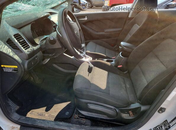 3KPFK4A70HE097517 2017 KIA FORTE Silver Vista interior delantera