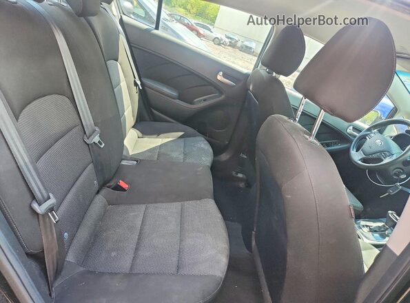 3KPFK4A71JE263436 2018 KIA FORTE Black Widok tylnych siedzeń
