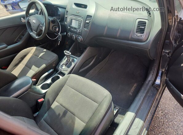 3KPFK4A71JE263436 2018 KIA FORTE Black Widok deski rozdzielczej