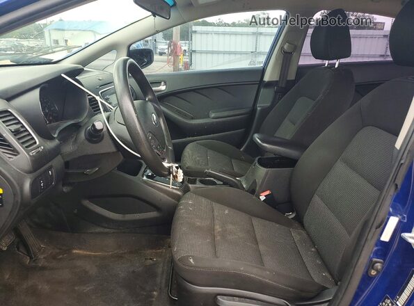 3KPFK4A74HE089873 2017 KIA FORTE Blue Вид салону спереду
