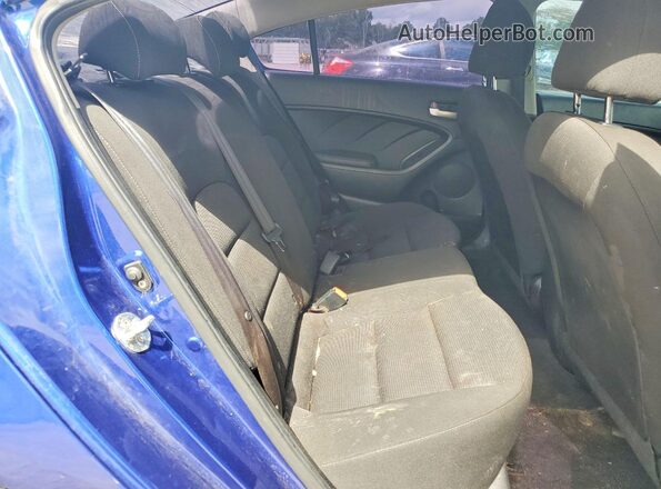 3KPFK4A74HE089873 2017 KIA FORTE Blue Вид задніх сидінь
