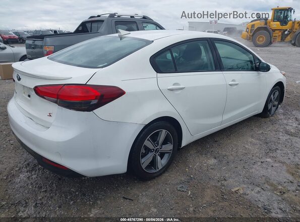 3KPFL4A70JE245197 2018 KIA FORTE White Trasero derecho