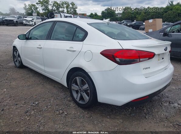 3KPFL4A70JE245197 2018 KIA FORTE White Trasero izquierdo