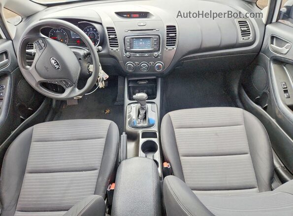 3KPFL4A75HE018680 2017 KIA FORTE White Առջևի վահանակի տեսք