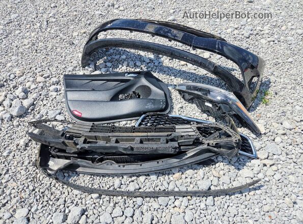 3KPFL4A7XJE246714 2018 KIA FORTE Black ძრავის განყოფილების ხედი