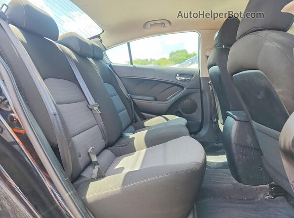 3KPFL4A7XJE246714 2018 KIA FORTE Black უკანა სავარძლების ხედი