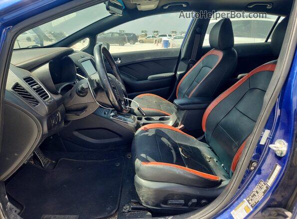 3KPFN5A39HE064459 2017 KIA FORTE Blue წინა სალონის ხედი