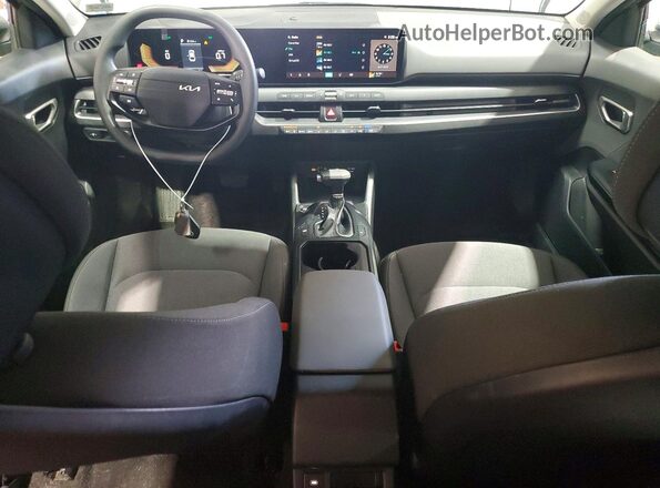 3KPFT4DE0SE103217 2025 KIA K4 Серый Вид панели приборов