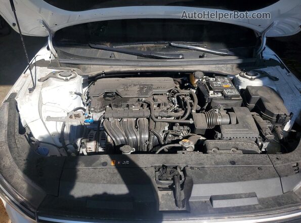 3KPFT4DE2SE058698 2025 KIA K4 Белый Вид задней части салона