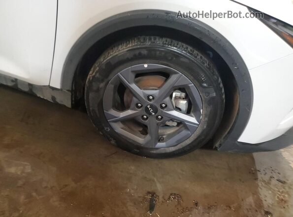 3KPFT4DE2SE058698 2025 KIA K4 Белый Панорамный вид салона 360°