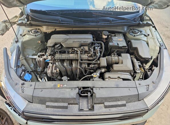 3KPFT4DE2SE111335 2025 KIA K4 Gray Rear interior view