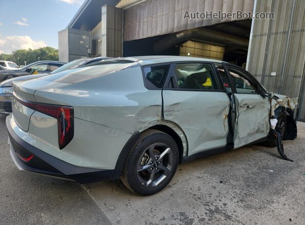 3KPFT4DE2SE111335 2025 KIA K4 Gray 360 interior view