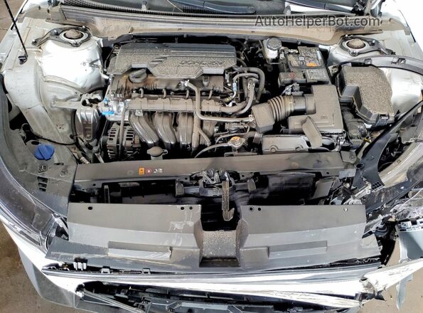 3KPFT4DE2TE304151 2026 KIA K4 White Vista interior trasera