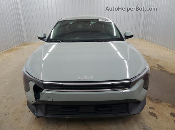 3KPFT4DE3SE019683 2025 KIA K4 Gray VIN კოდის სტიკერის ხედი