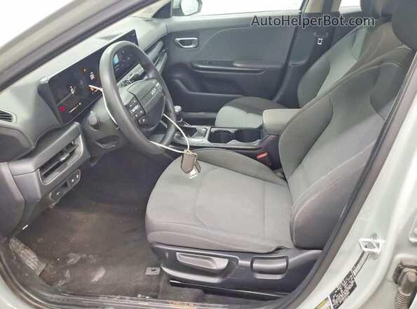 3KPFT4DE3SE019683 2025 KIA K4 Gray წინა სალონის ხედი