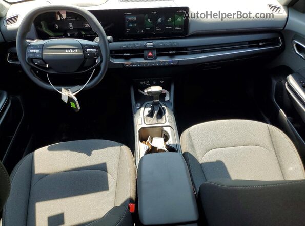 3KPFT4DE3SE164934 2025 KIA K4 White წინა პანელის ხედი