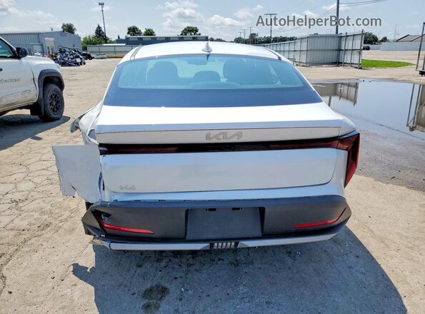 3KPFT4DE3SE164934 2025 KIA K4 White უკანა ხედი