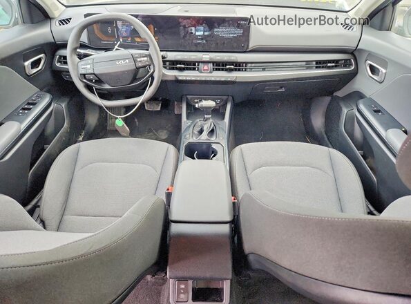 3KPFT4DE4SE062526 2025 KIA K4 Blue Вид панелі приладів