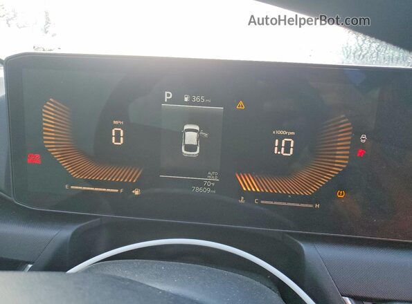 3KPFT4DE5SE015201 2025 KIA K4 Black Սարքավորումների վահանակի տեսք