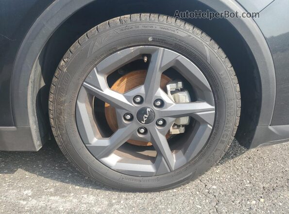 3KPFT4DE5SE061000 2025 KIA K4 Gray 