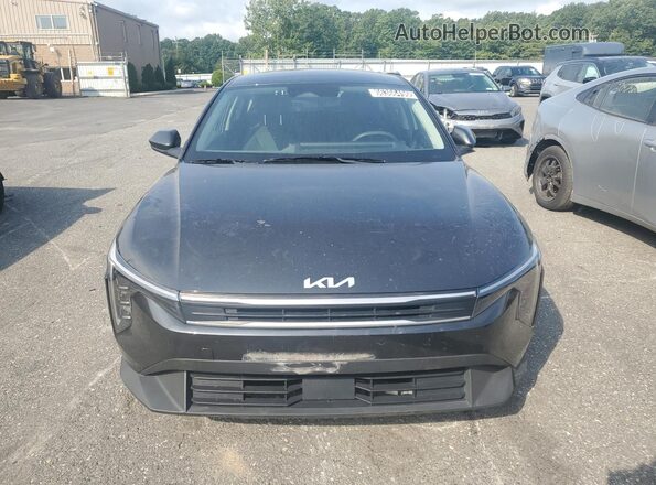 3KPFT4DE5SE061000 2025 KIA K4 Gray VIN კოდის სტიკერის ხედი