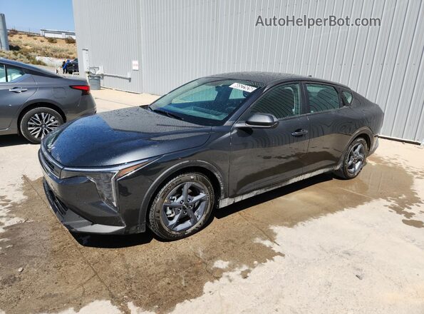 3KPFT4DE5TE305181 2026 KIA K4 Gray VIN კოდის სტიკერის ხედი