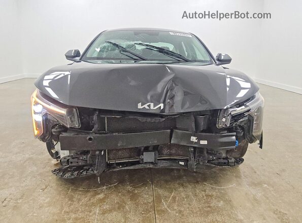 3KPFT4DE7SE182773 2025 KIA K4 Black Դիմացի տեսք