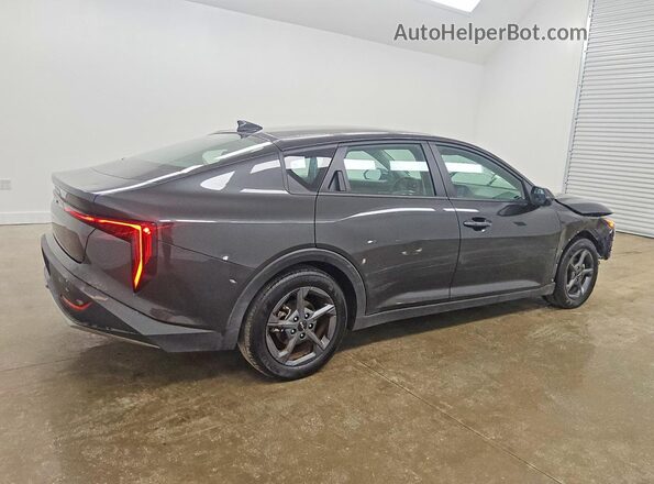 3KPFT4DE7SE182773 2025 KIA K4 Black Հետևի աջ