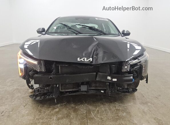 3KPFT4DE7SE182773 2025 KIA K4 Black Սալոնի 360 աստիճան տեսք