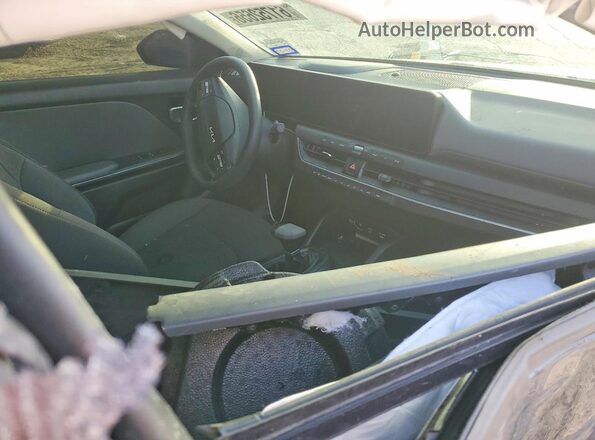 3KPFT4DE8SE090751 2025 KIA K4 Черный Вид задней части салона