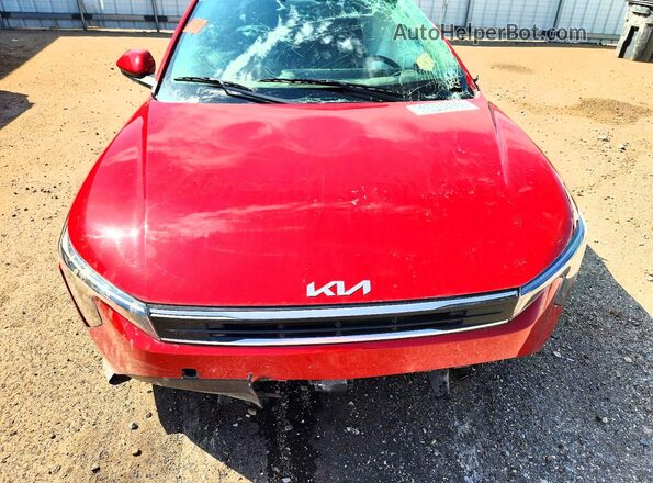 3KPFT4DE8SE094119 2025 KIA K4 Red Widok wnętrza z tyłu