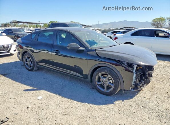 3KPFT4DE8SE115504 2025 KIA K4 Black Przód prawy