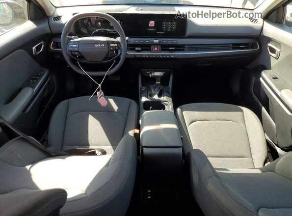 3KPFT4DE8SE115504 2025 KIA K4 Black Widok deski rozdzielczej