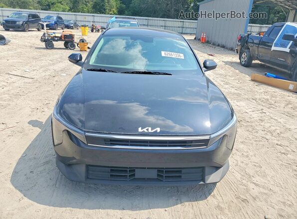3KPFT4DE8SE129063 2025 KIA K4 Black Դիմացի տեսք