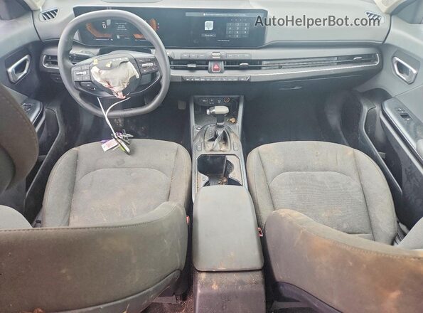 3KPFT4DE9SE024029 2025 KIA K4 White წინა პანელის ხედი