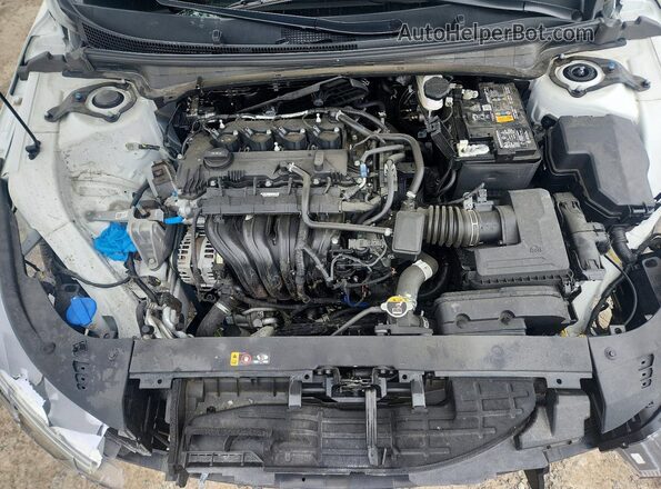 3KPFT4DE9SE024029 2025 KIA K4 White უკანა სალონის ხედი