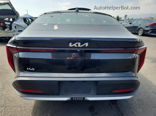3KPFT4DEXSE016537 2025 KIA K4 Black Вид ззаду