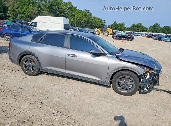 3KPFT4DEXSE024847 2025 KIA K4 Gray Front right