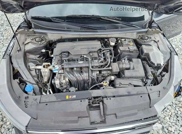 3KPFU4DE2SE020398 2025 KIA K4 Charcoal უკანა სალონის ხედი
