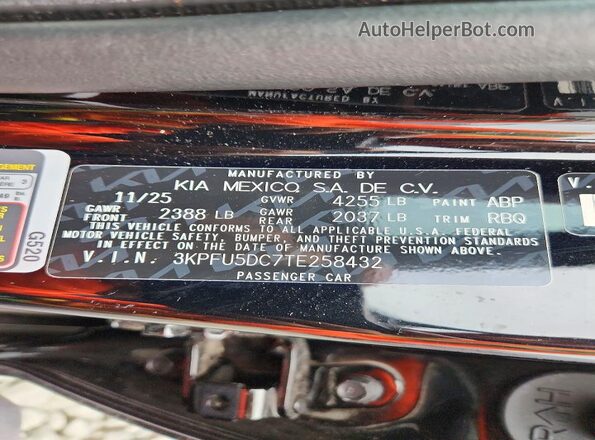 3KPFU5DC7TE258432 2026 KIA K4 Black Widok naklejki z numerem VIN