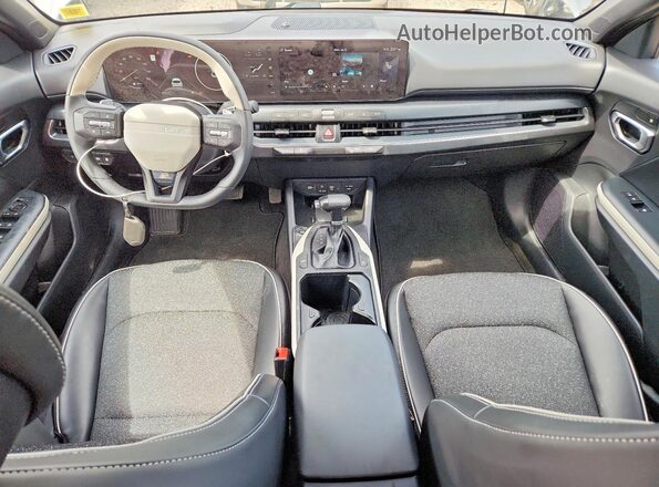 3KPFW4DE4SE038900 2025 KIA K4 Silver წინა პანელის ხედი
