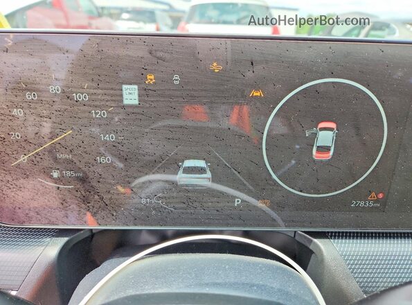 3KPFW4DE4SE038900 2025 KIA K4 Silver ხელსაწყოთა პანელის ხედი