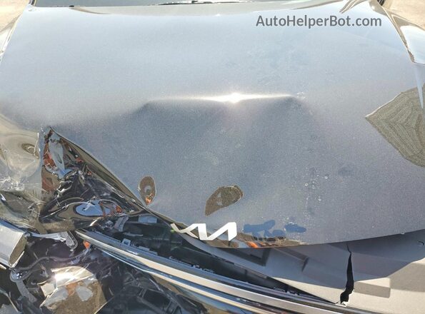 3KPFX5DE1TE337054 2026 KIA K4 Black Engine compartment view
