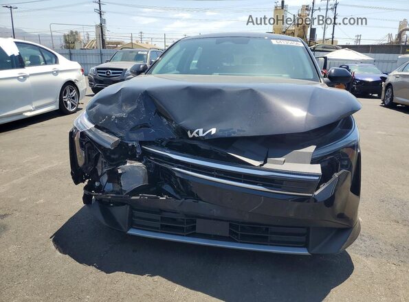3KPFX5DE1TE337054 2026 KIA K4 Black Front view