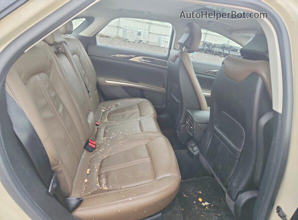 3LN6L2LU3GR630371 2016 LINCOLN MKZ White Widok tylnych siedzeń
